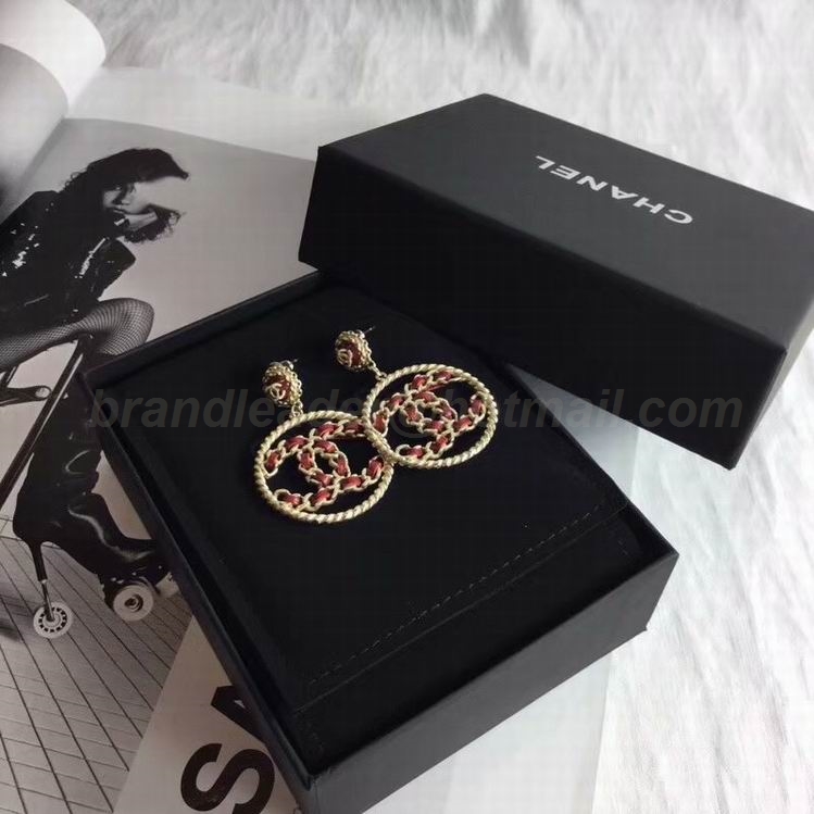 Chanel Earrings 819